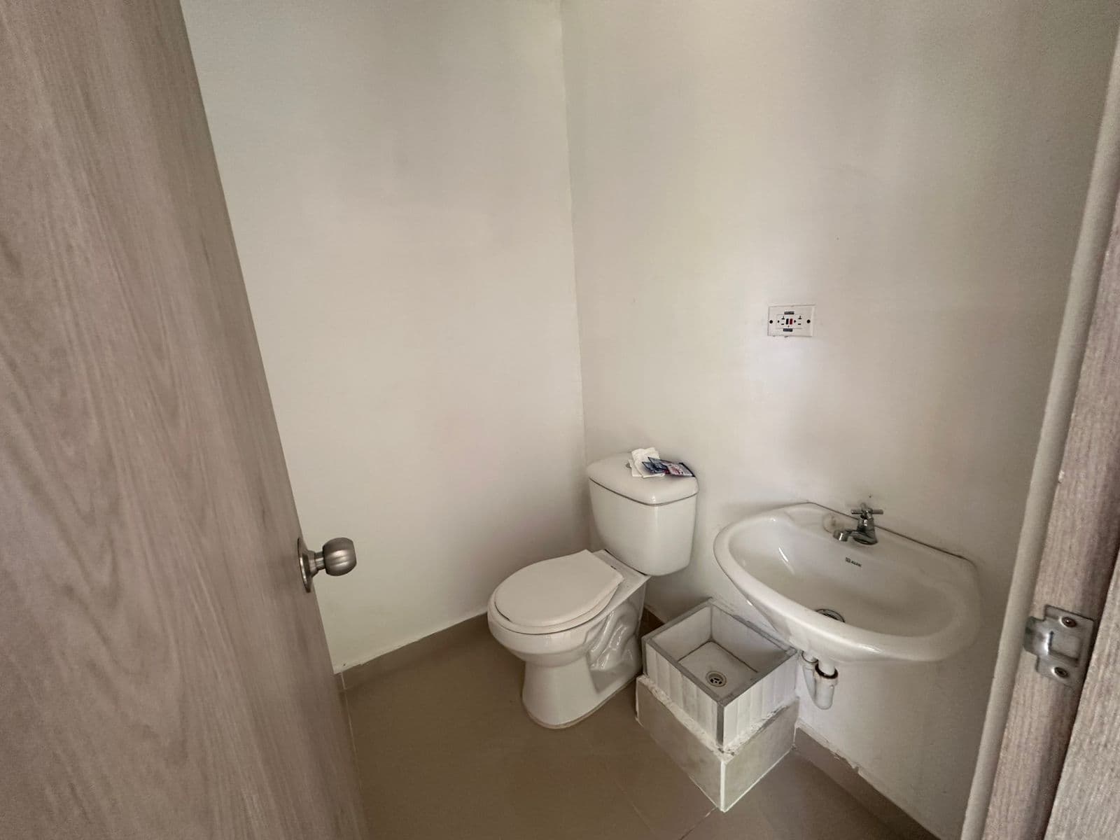 Local en arriendo en Almería, La America, Medellín — foto 5 de 6