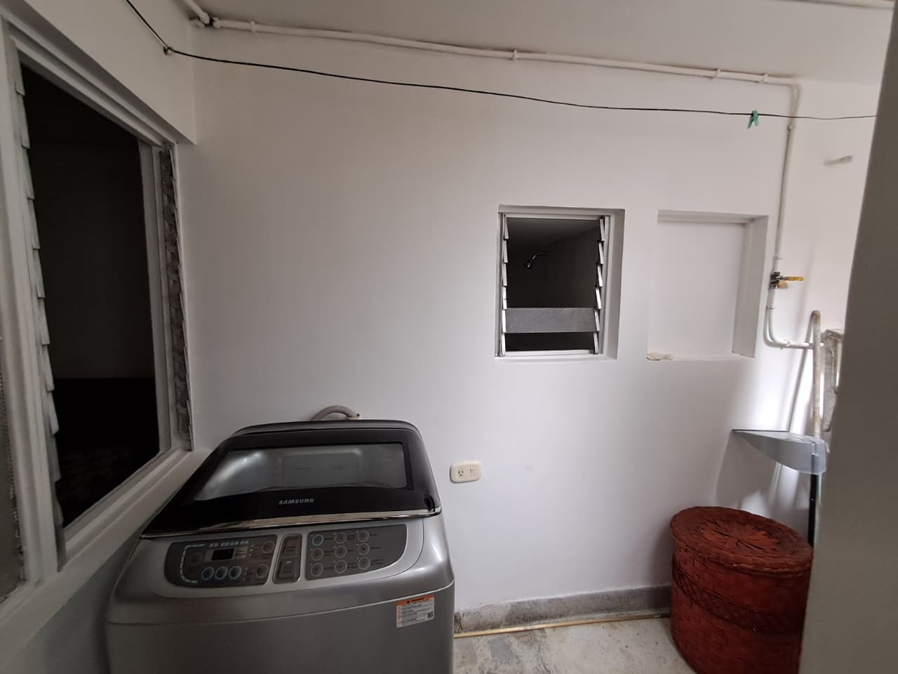 Casa Comercial en arriendo en Santa Lucía, La America, Medellín — foto 3 de 15