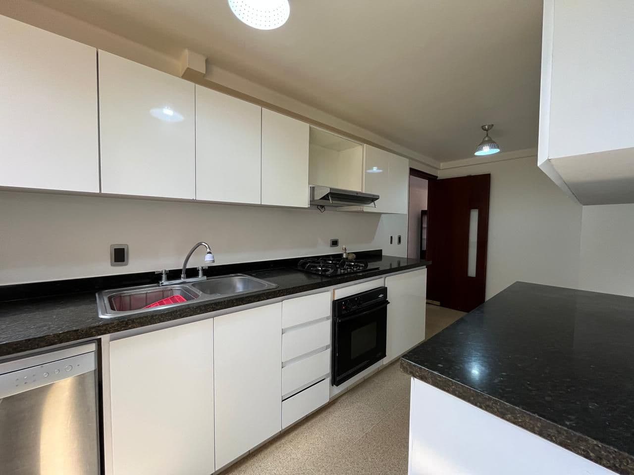 Apartamento en arriendo en Las Lomas, El Poblado, Medellín — foto 2 de 20