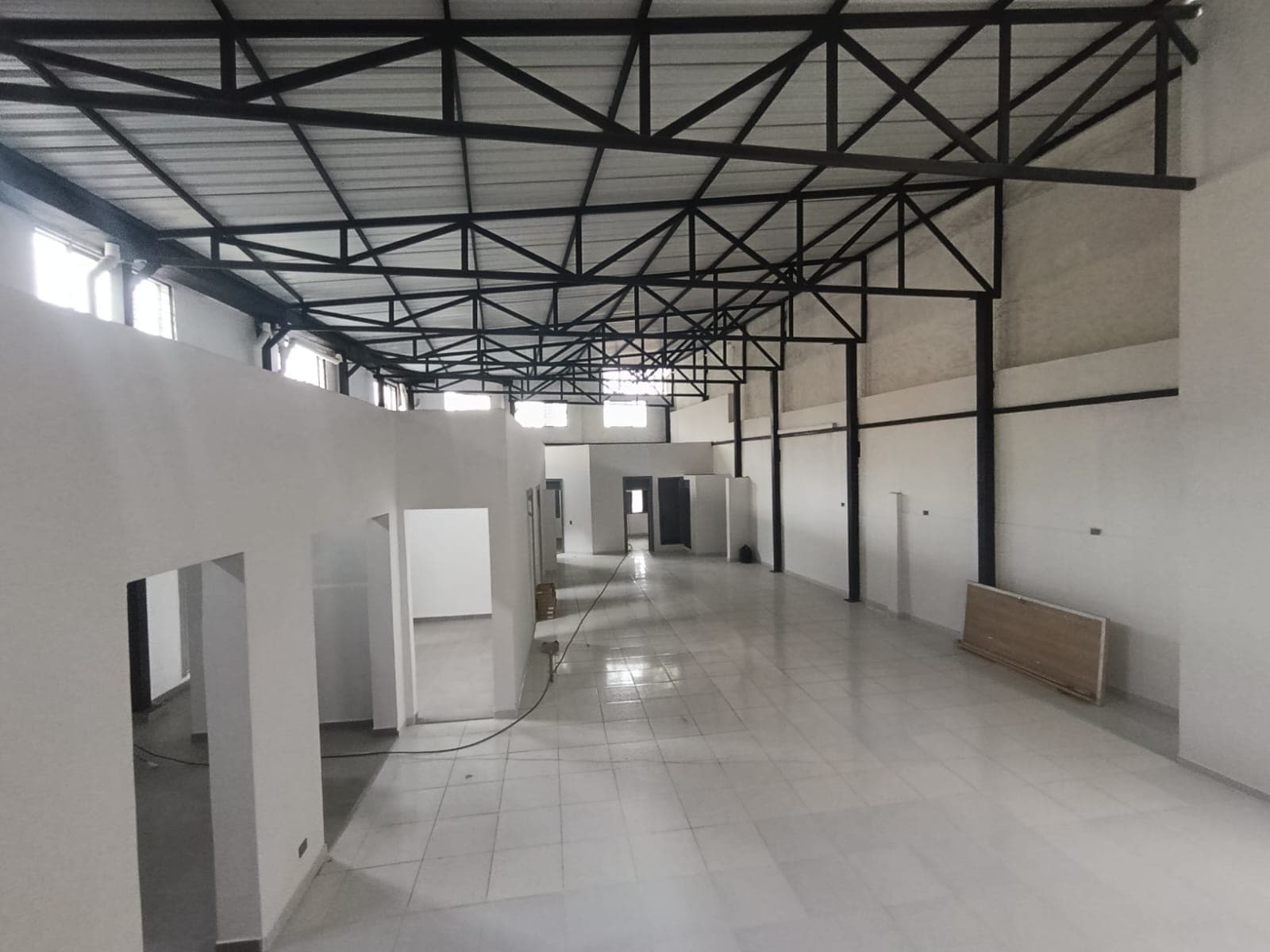 Bodega en arriendo en Bombona, Centro, Medellín — foto 3 de 20