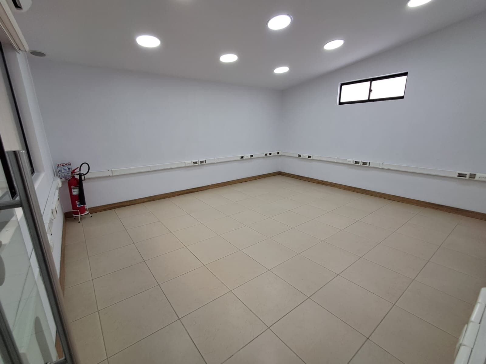 Casa Comercial en arriendo en Laureles Medellín — foto 2 de 20