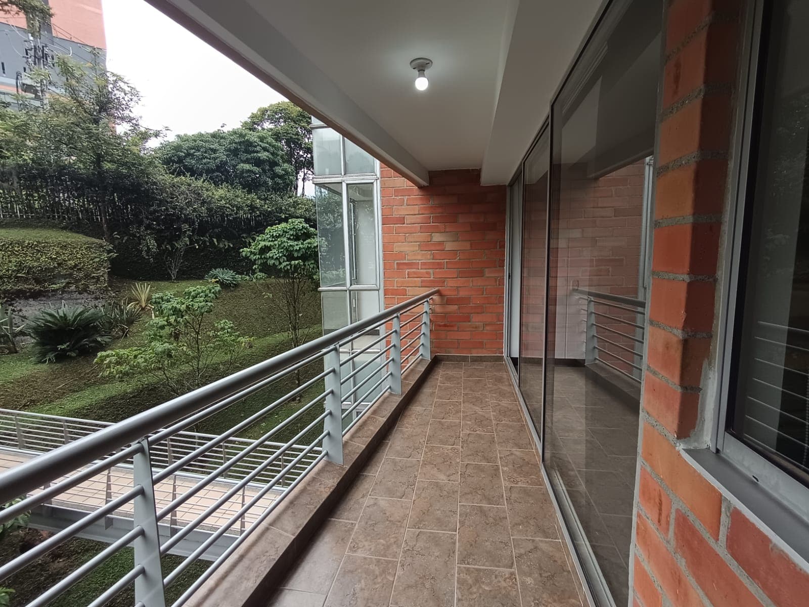 Apartamento en arriendo en Loma Del Escobero, Envigado — foto 3 de 20