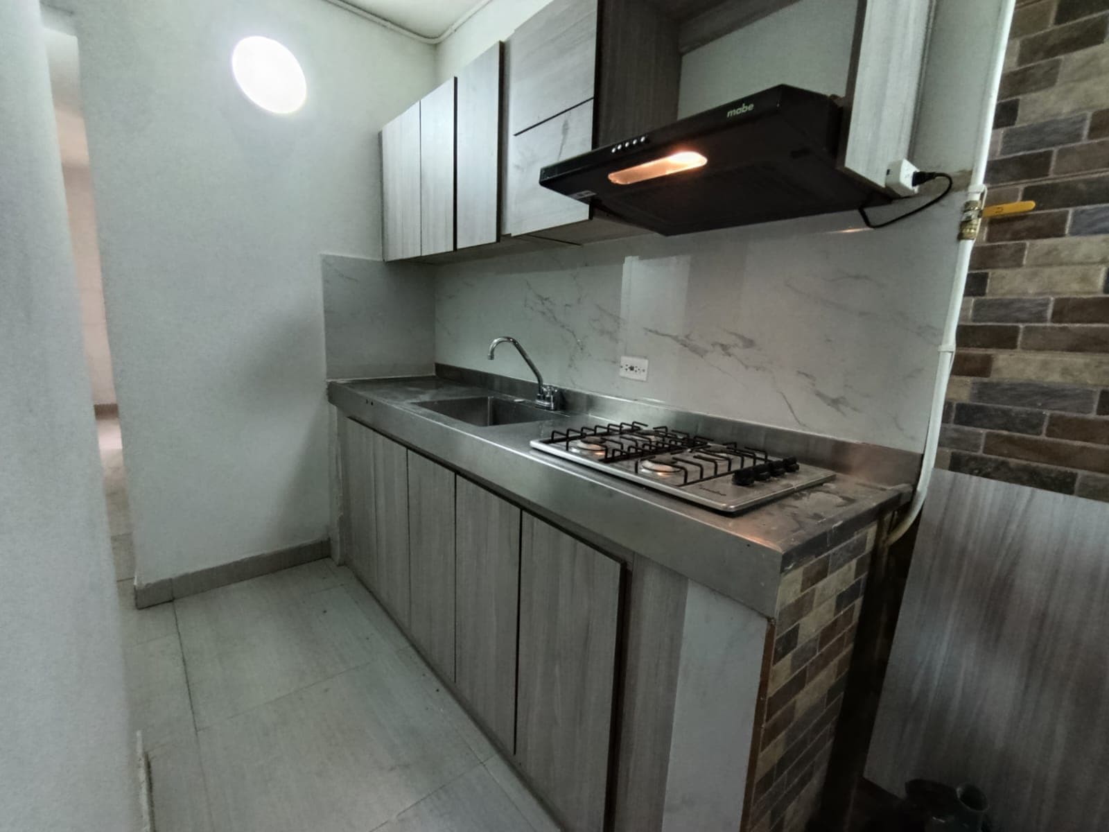 Apartamento en arriendo en La Castellana, Laureles, Medellín — foto 2 de 8