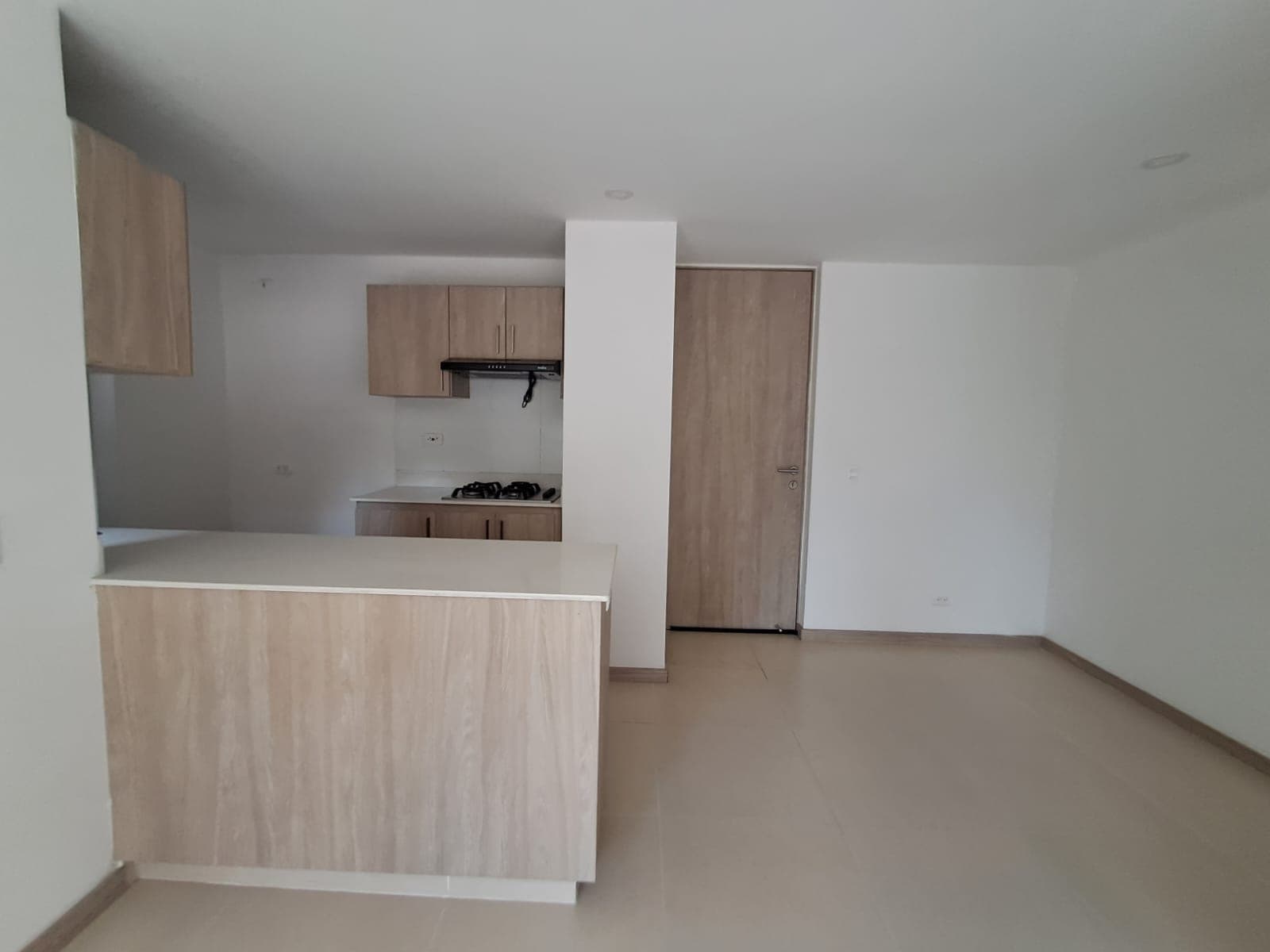 Apartamento en arriendo en Los Colegios, Rionegro — foto 1 de 16
