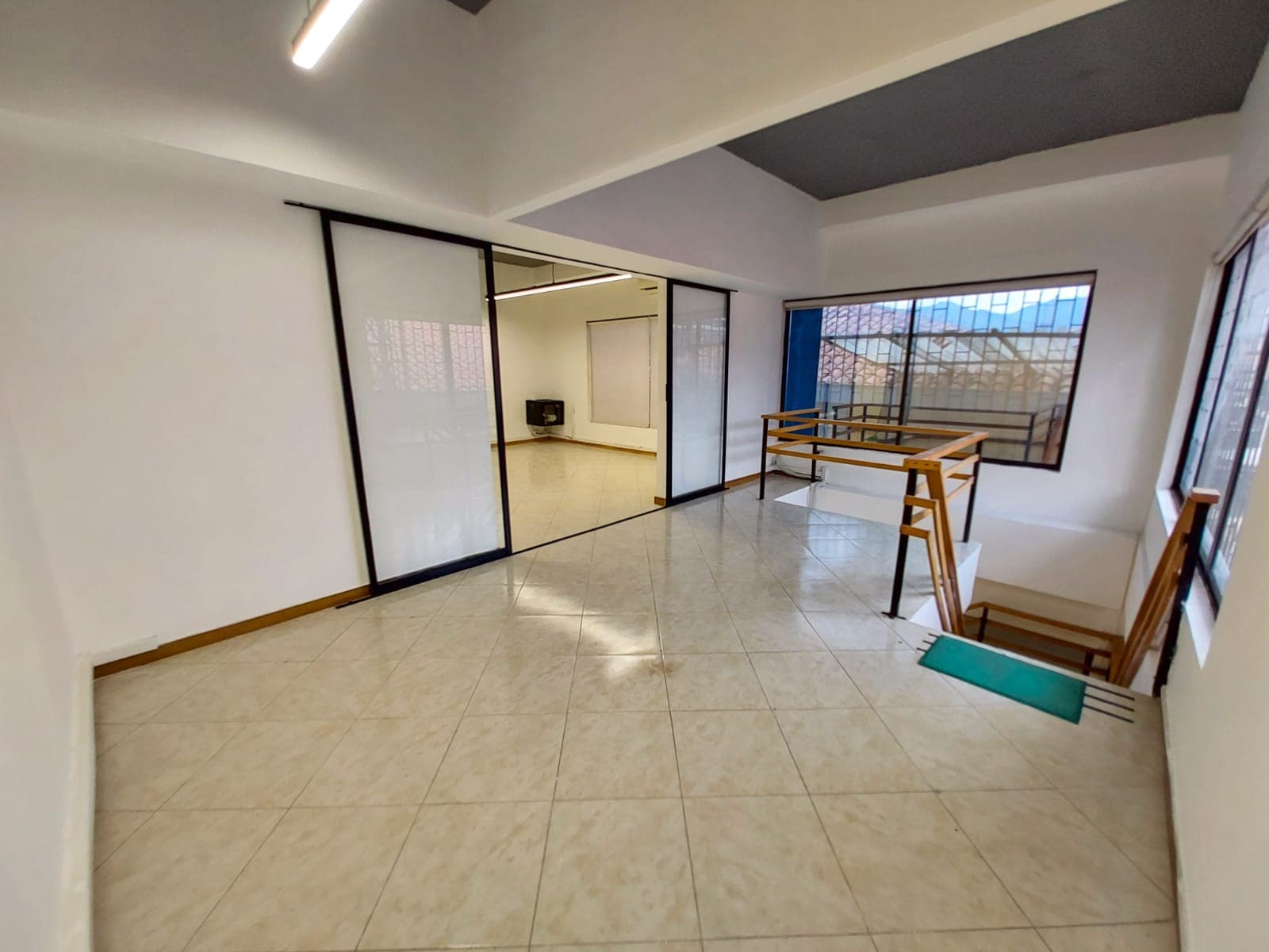 Oficina en arriendo en El Poblado, Medellín — foto 5 de 8