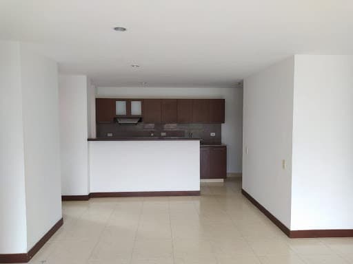 Apartamento en arriendo en Loma Del Escobero, Envigado — foto 5 de 15