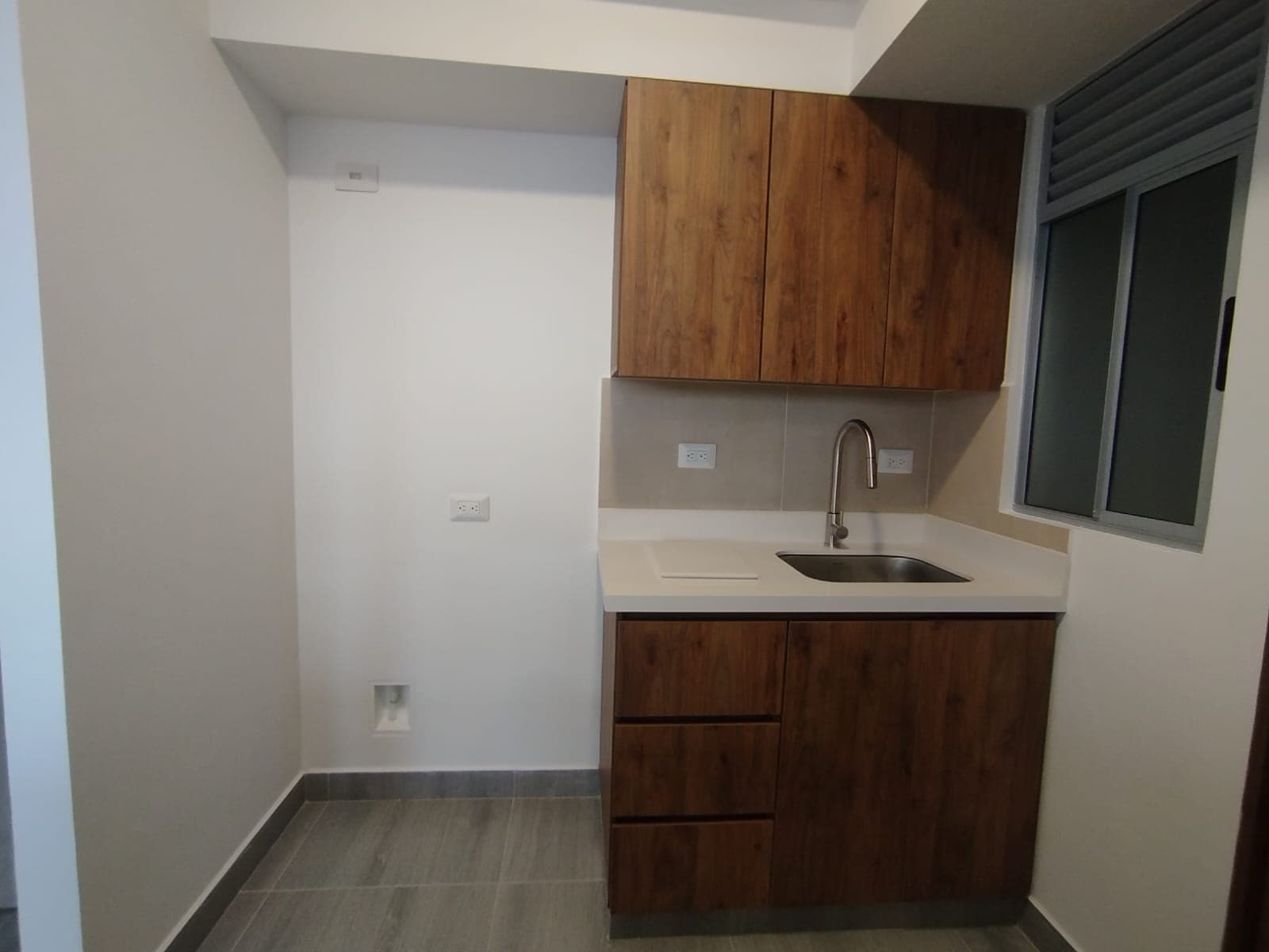 Apartaestudio en arriendo en El Porvenir Rio Negro, Rionegro — foto 3 de 15