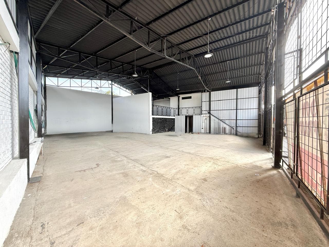 Bodega en arriendo en Cerritos, Pereira — foto 2 de 11
