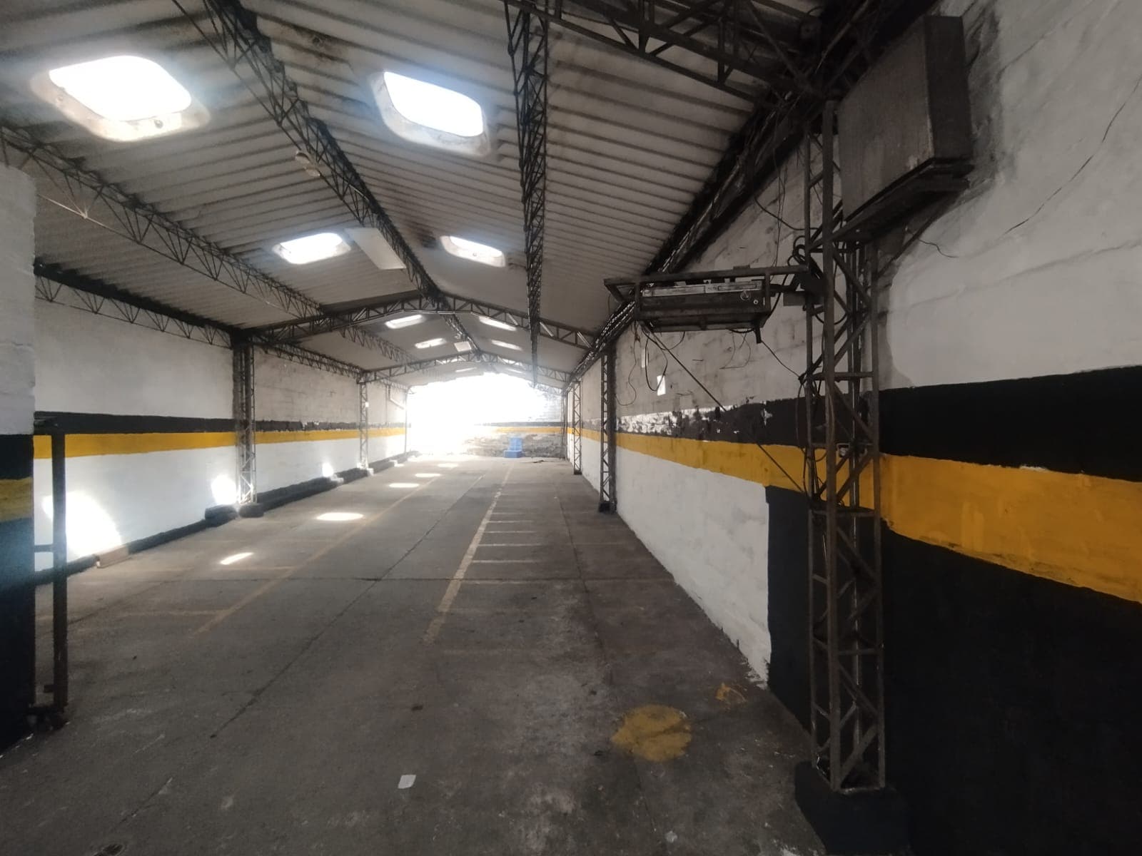 Bodega en arriendo en Prado, Centro, Medellín — foto 3 de 15