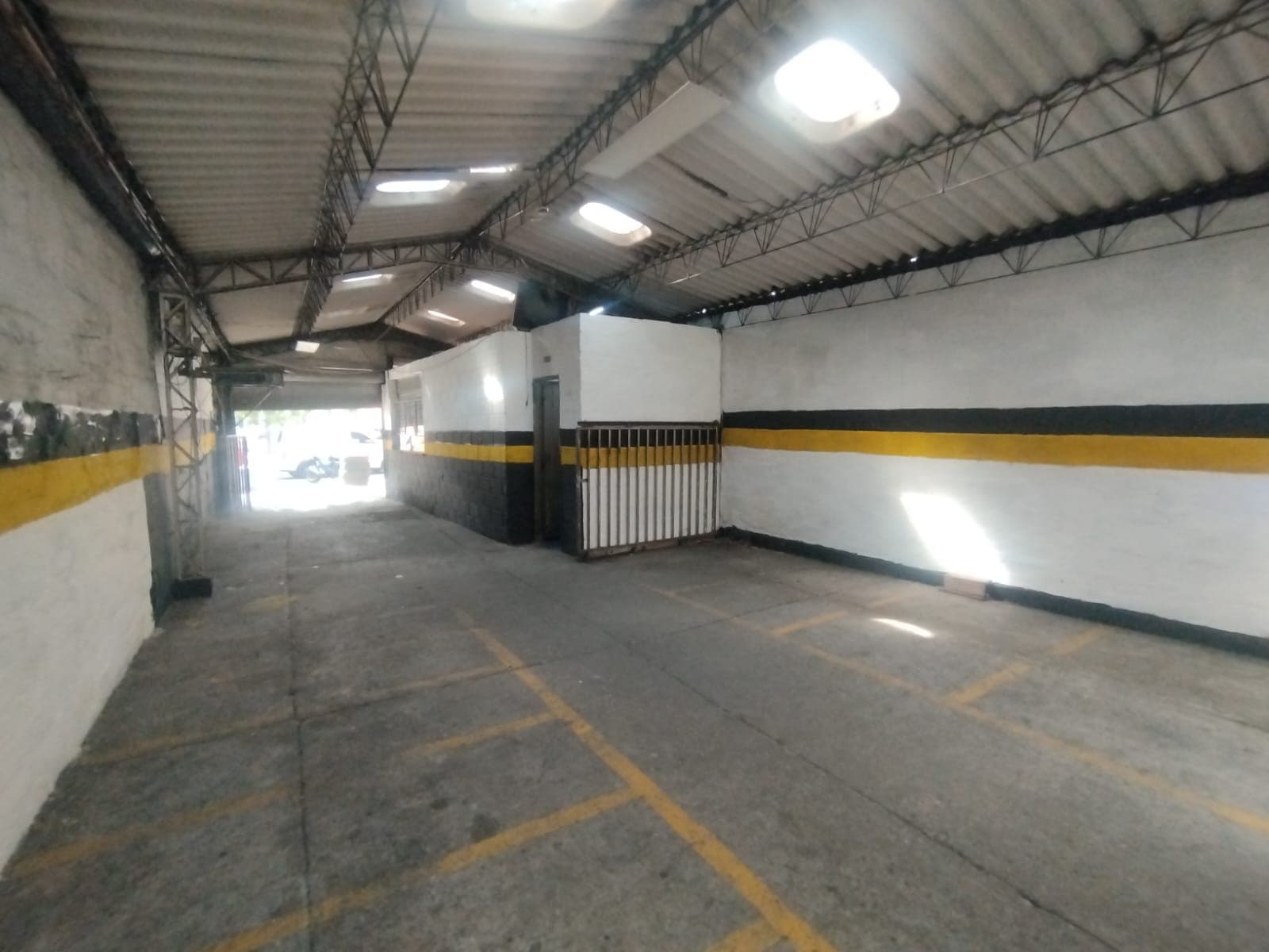 Bodega en arriendo en Prado, Centro, Medellín — foto 4 de 15