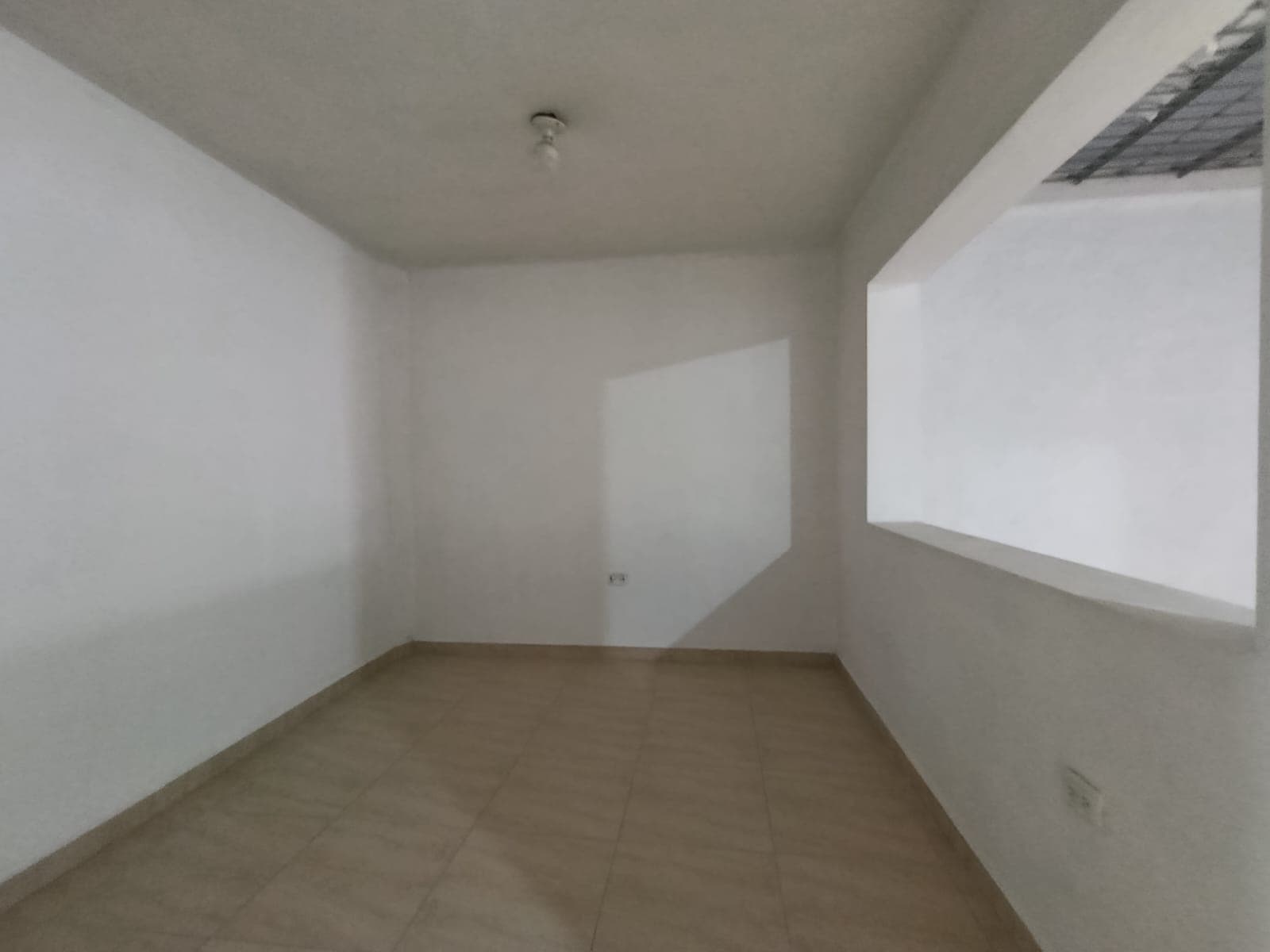 Local en arriendo en Parque De, Envigado — foto 4 de 11