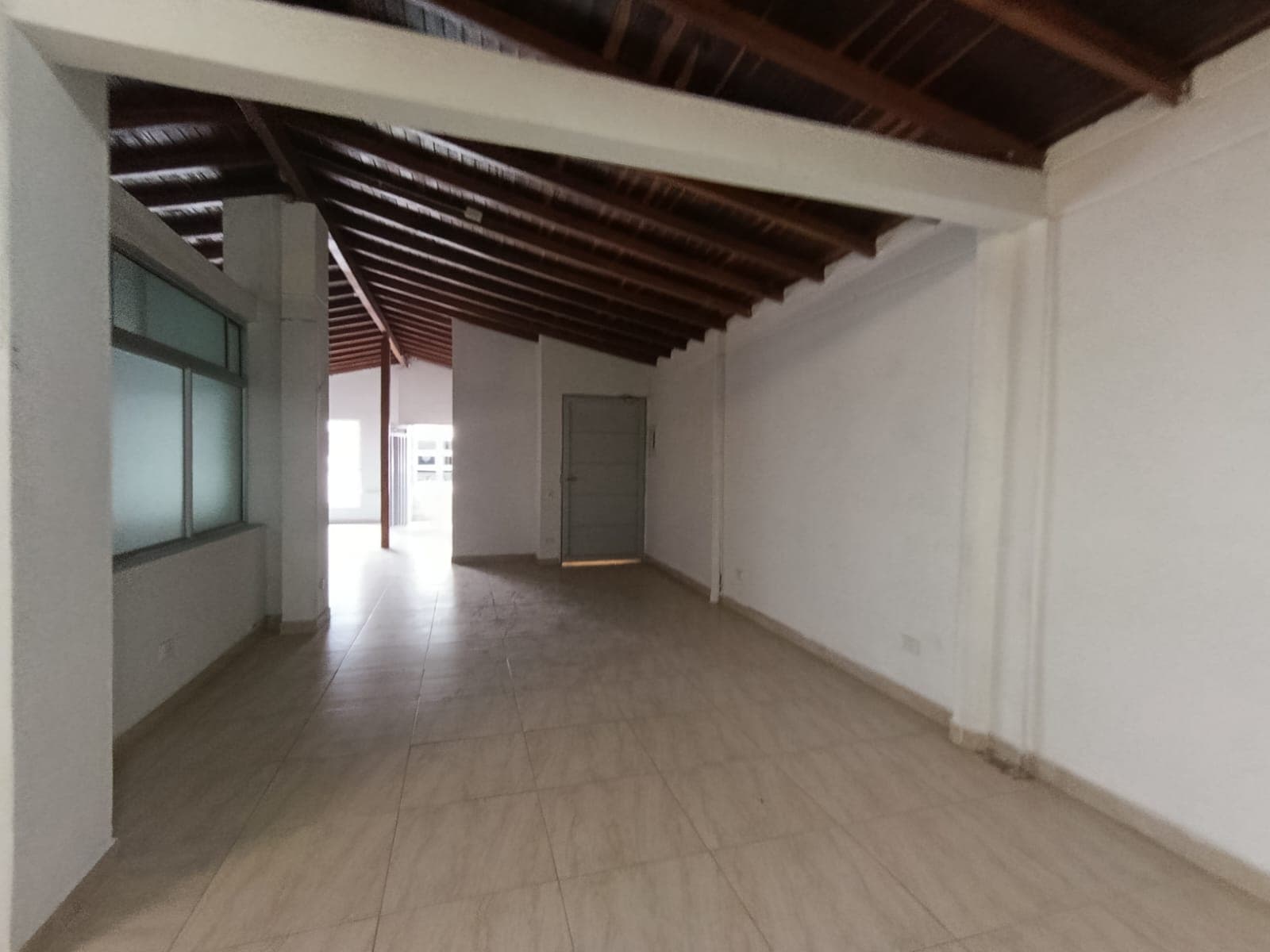Local en arriendo en Parque De, Envigado — foto 1 de 12