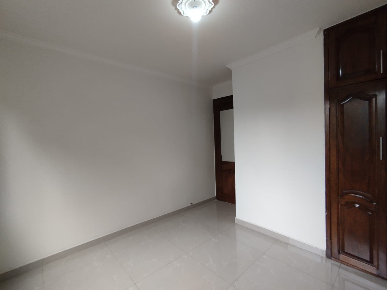 Apartamento en arriendo en Loma del Indio, El Poblado, Medellín — foto 5 de 20