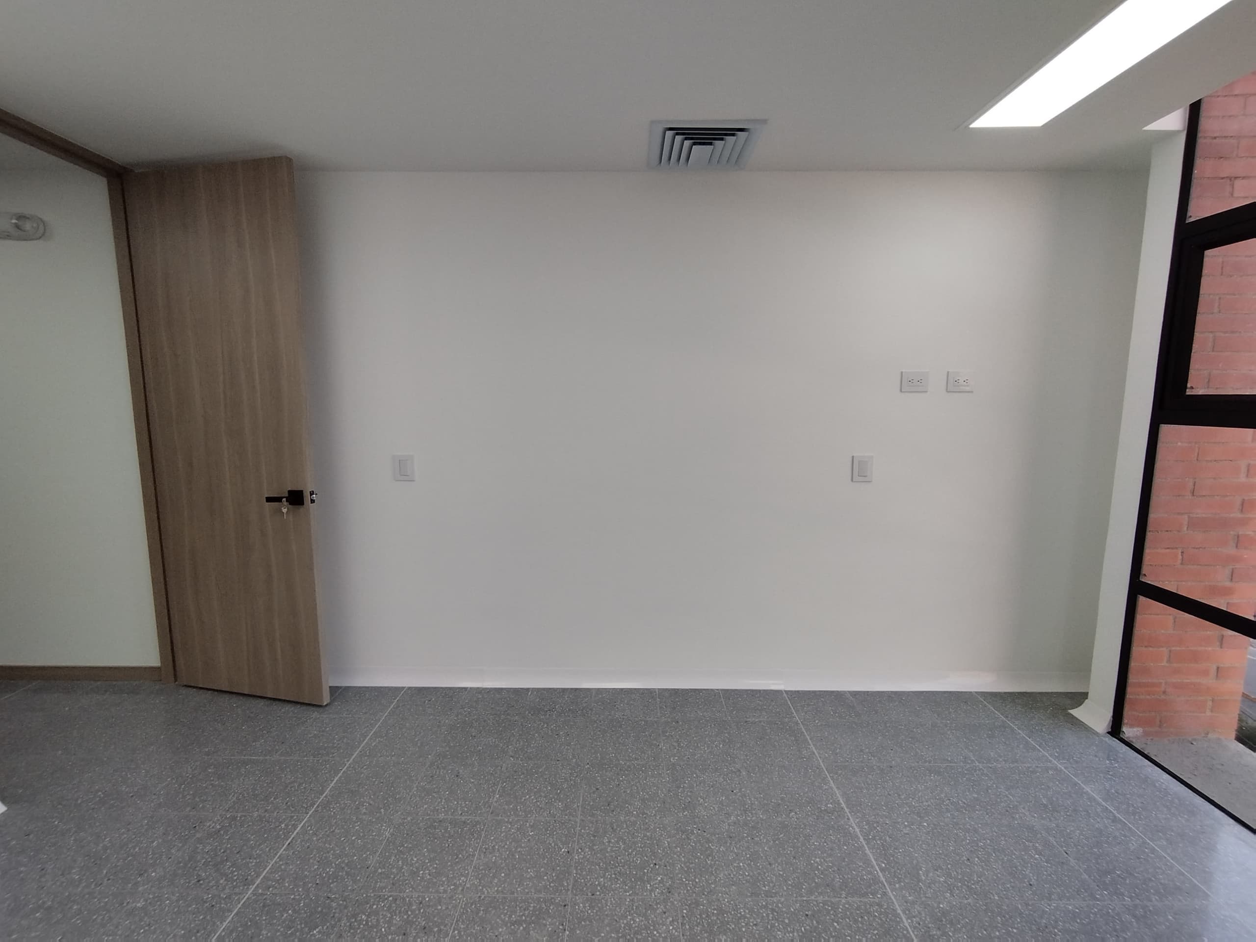 Consultorio en arriendo en San Diego, El Poblado, Medellín — foto 5 de 6