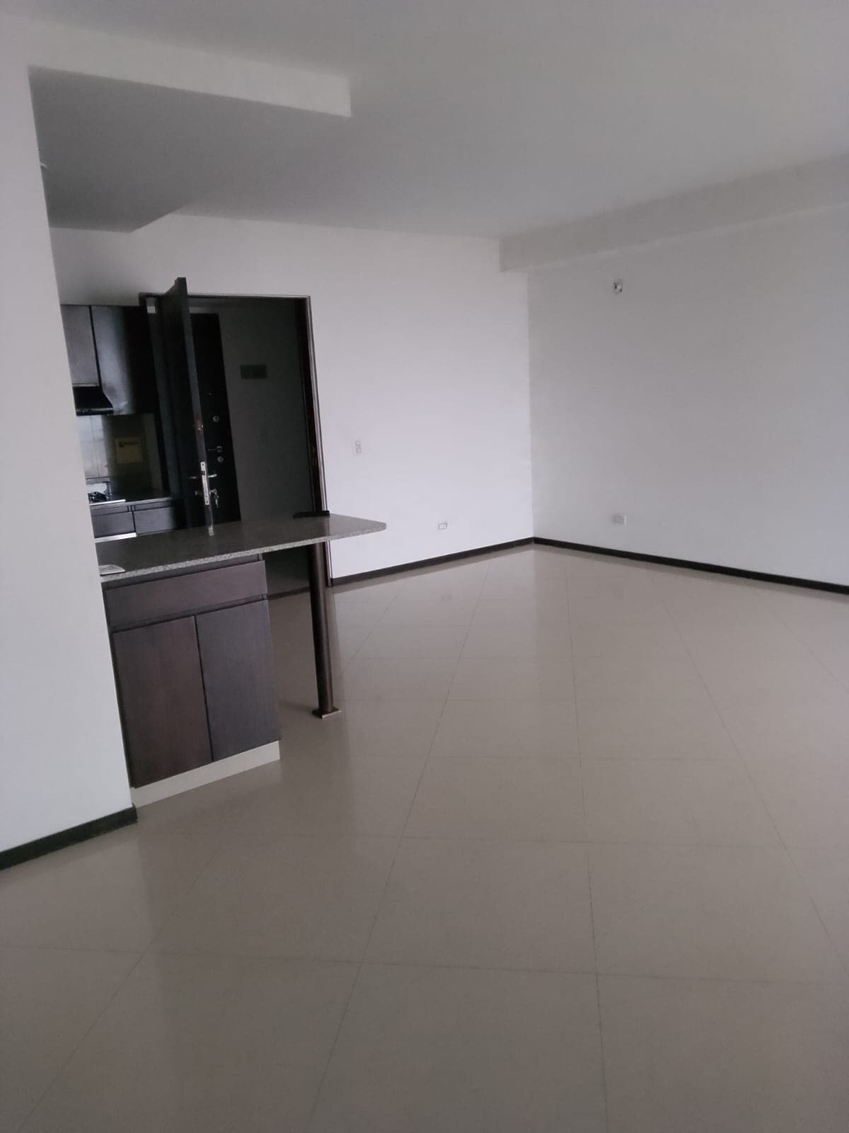 Apartamento en arriendo en Aves María, Sabaneta — foto 3 de 17