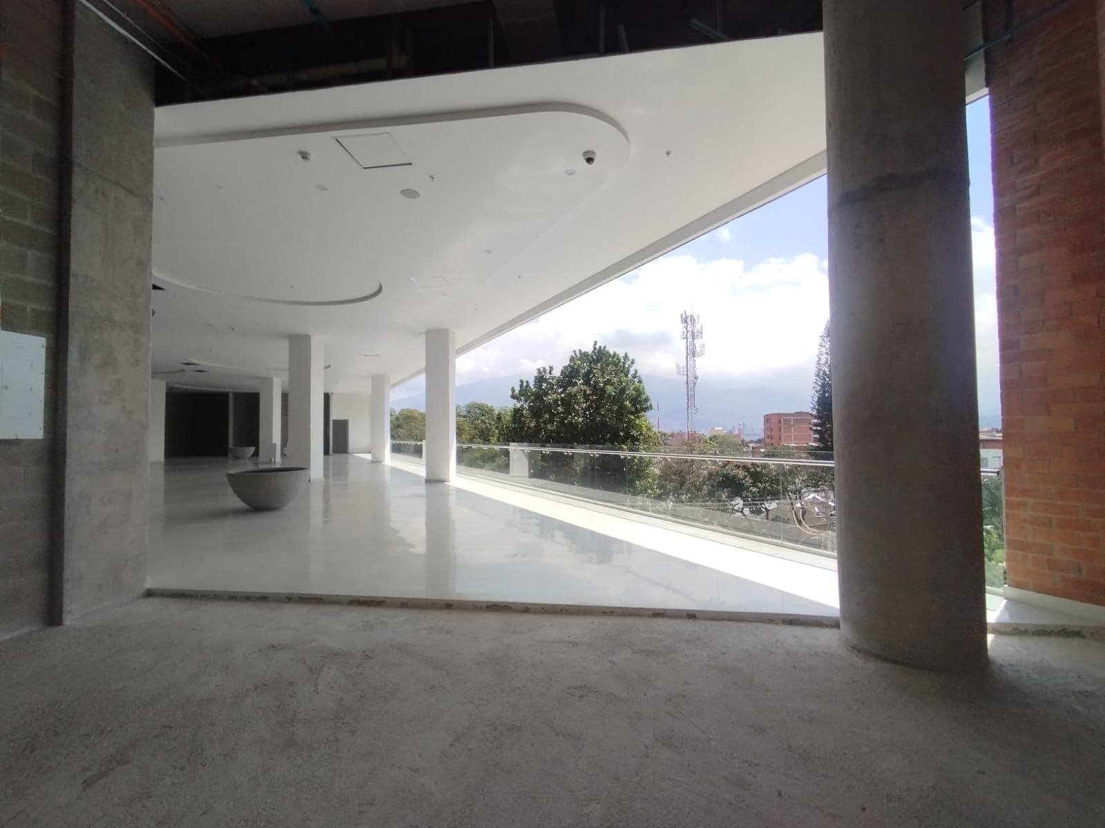 Local en arriendo en Laureles, Medellín — foto 5 de 15