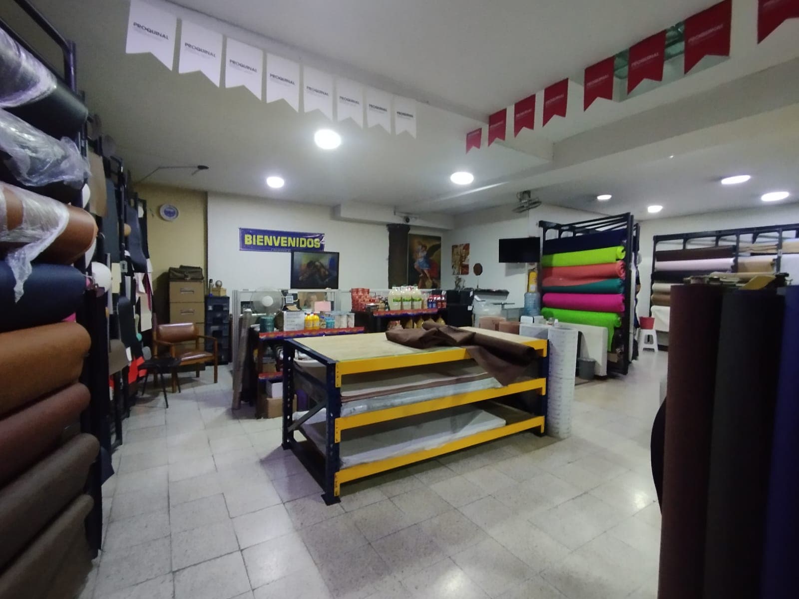 Local en arriendo en San Antonio, Centro, Medellín — foto 1 de 15