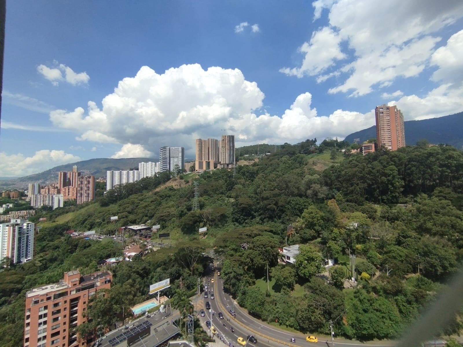 Apartamento en arriendo en Castropol, El Poblado, Medellín — foto 4 de 20