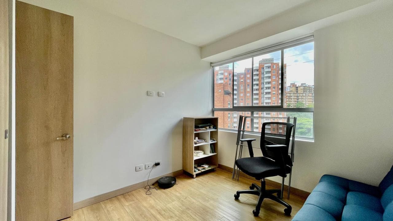 Apartamento en arriendo en Loma De San Julián, El Poblado, Medellín — foto 2 de 20