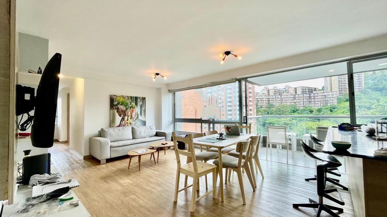 Apartamento en arriendo en Loma De San Julián, El Poblado, Medellín — foto 5 de 20