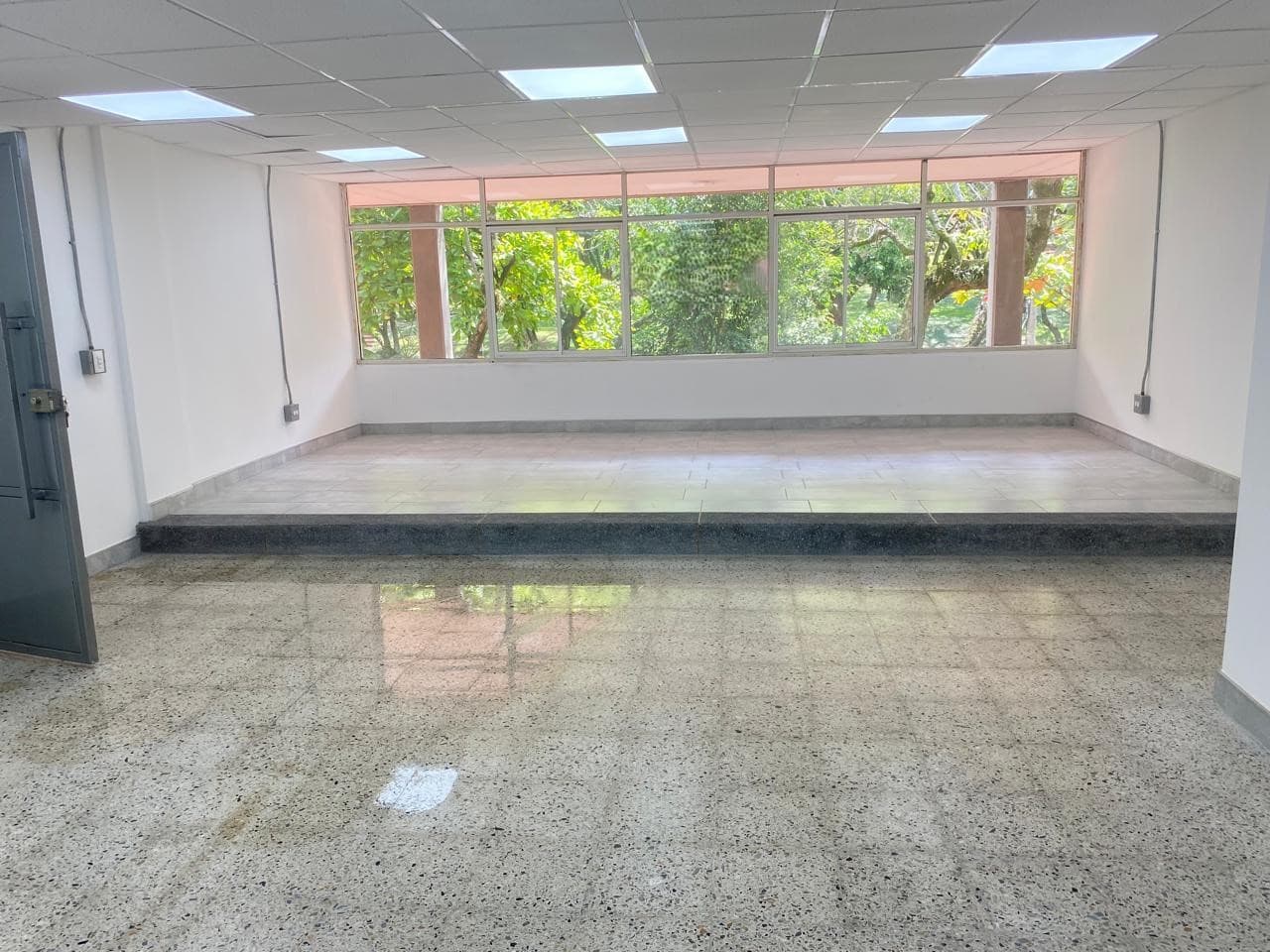 Local en arriendo en Nueva Villa De Aburrá, Belen, Medellín — foto 4 de 6