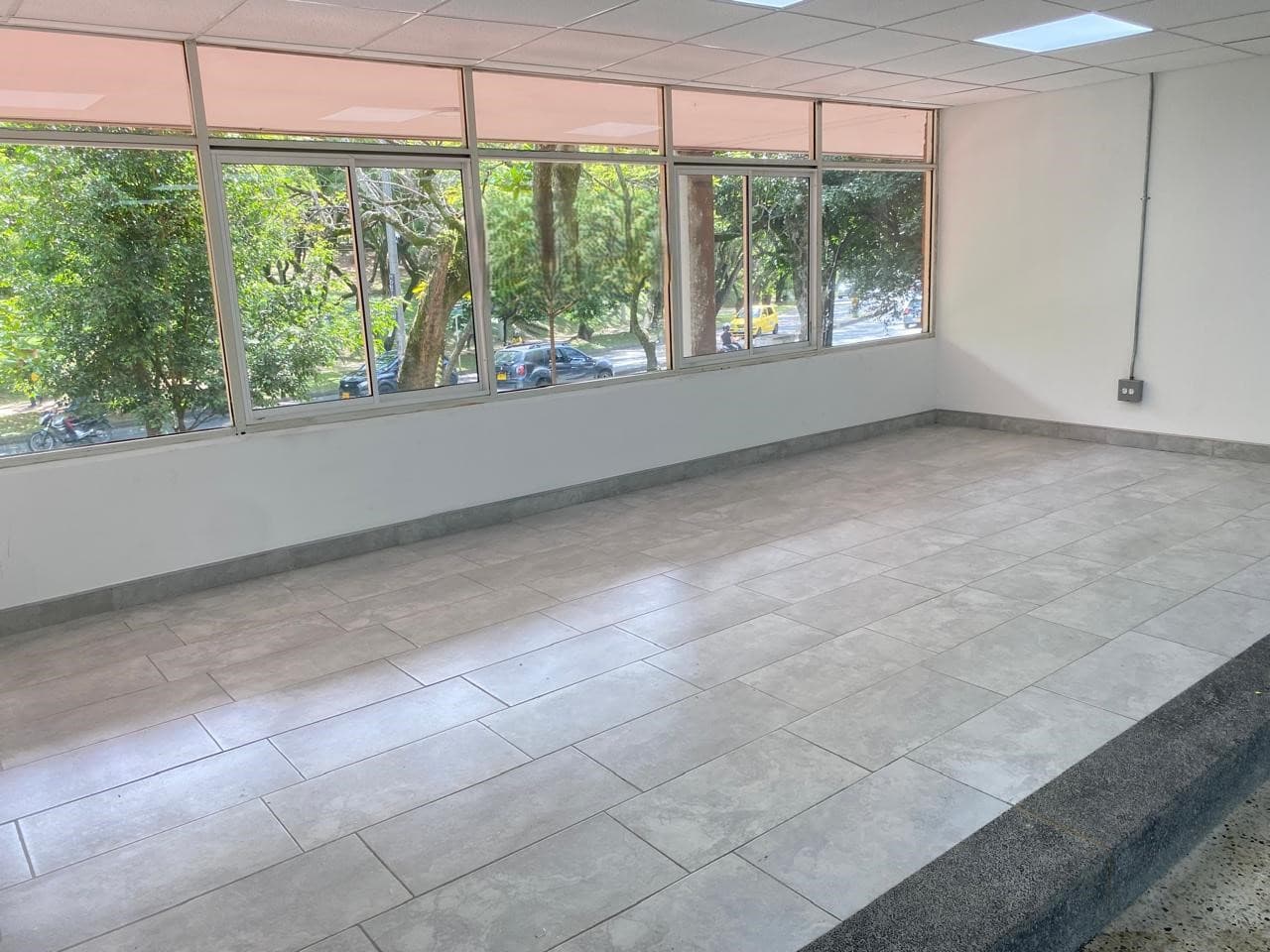 Local en arriendo en Nueva Villa De Aburrá, Belen, Medellín — foto 5 de 6