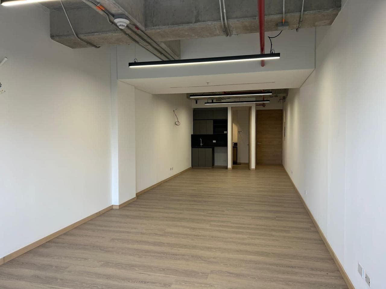 Oficina en arriendo en Las Palmas, Envigado — foto 1 de 12