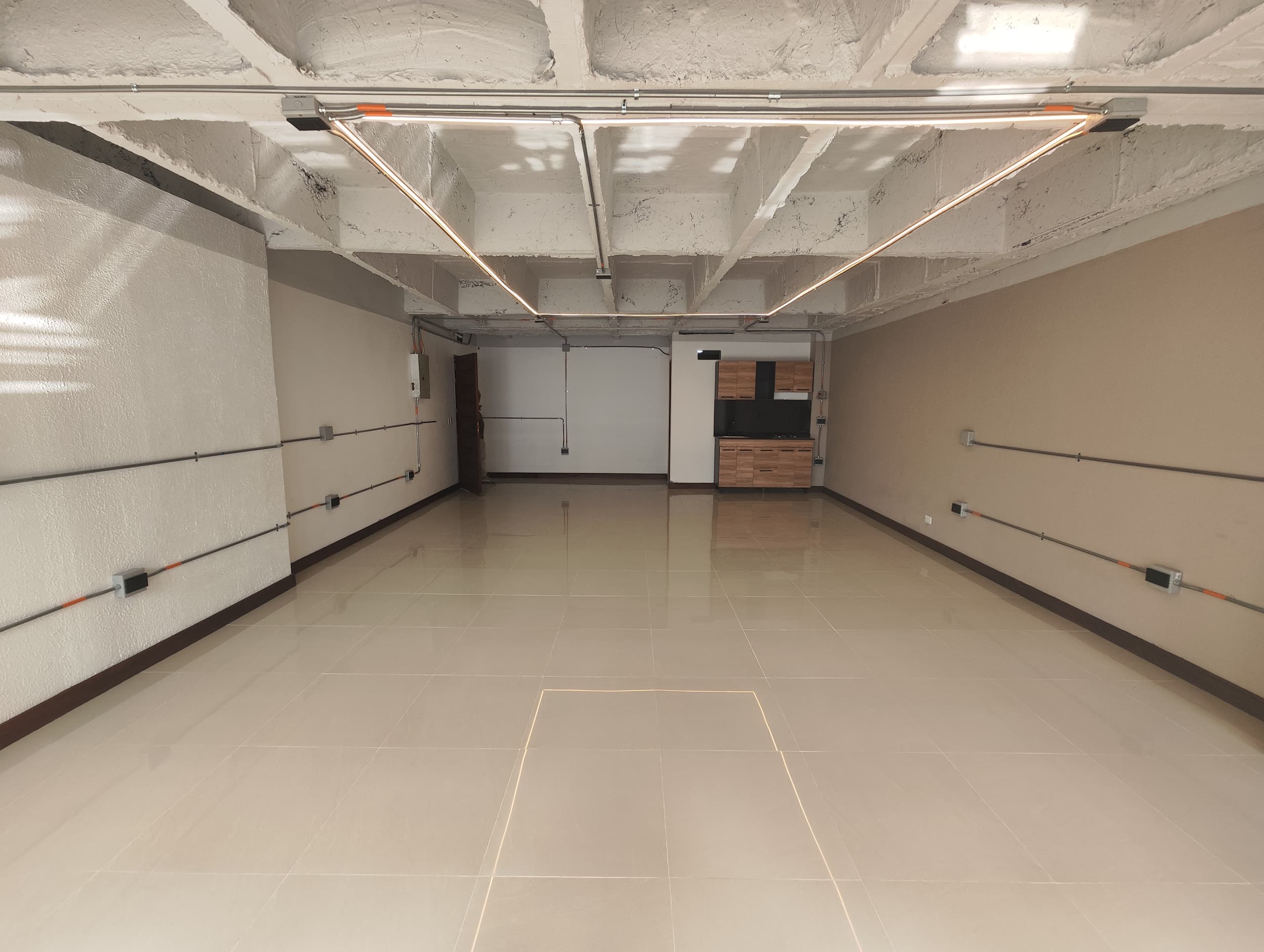 Local en arriendo en Perpetuo Socorro, Centro, Medellín — foto 4 de 8