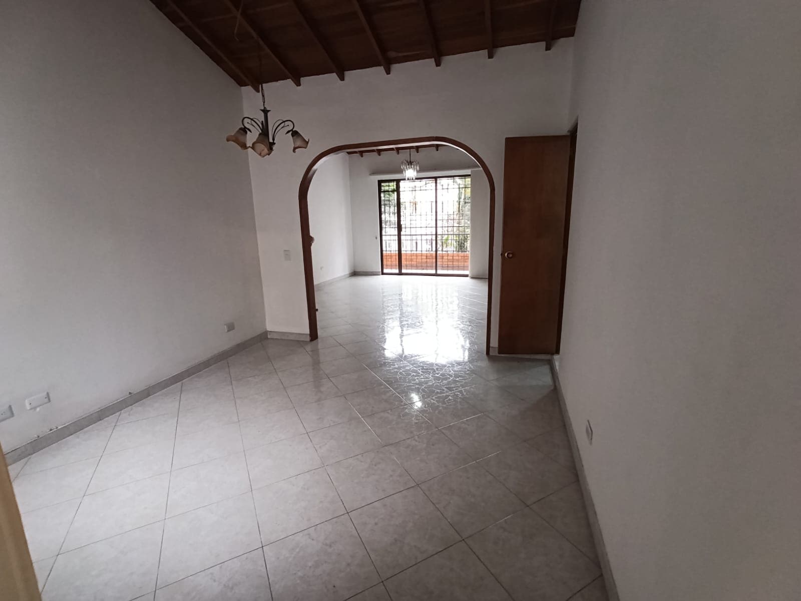 Apartamento en arriendo en Laureles Medellín — foto 1 de 20