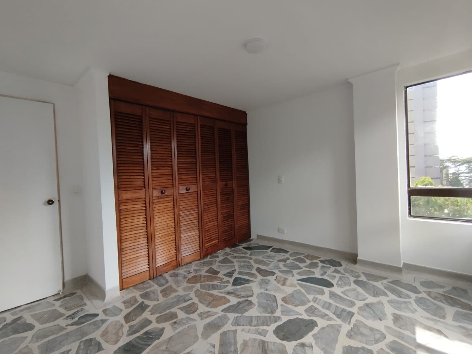 Apartamento en arriendo en Las Lomas, El Poblado, Medellín — foto 4 de 20