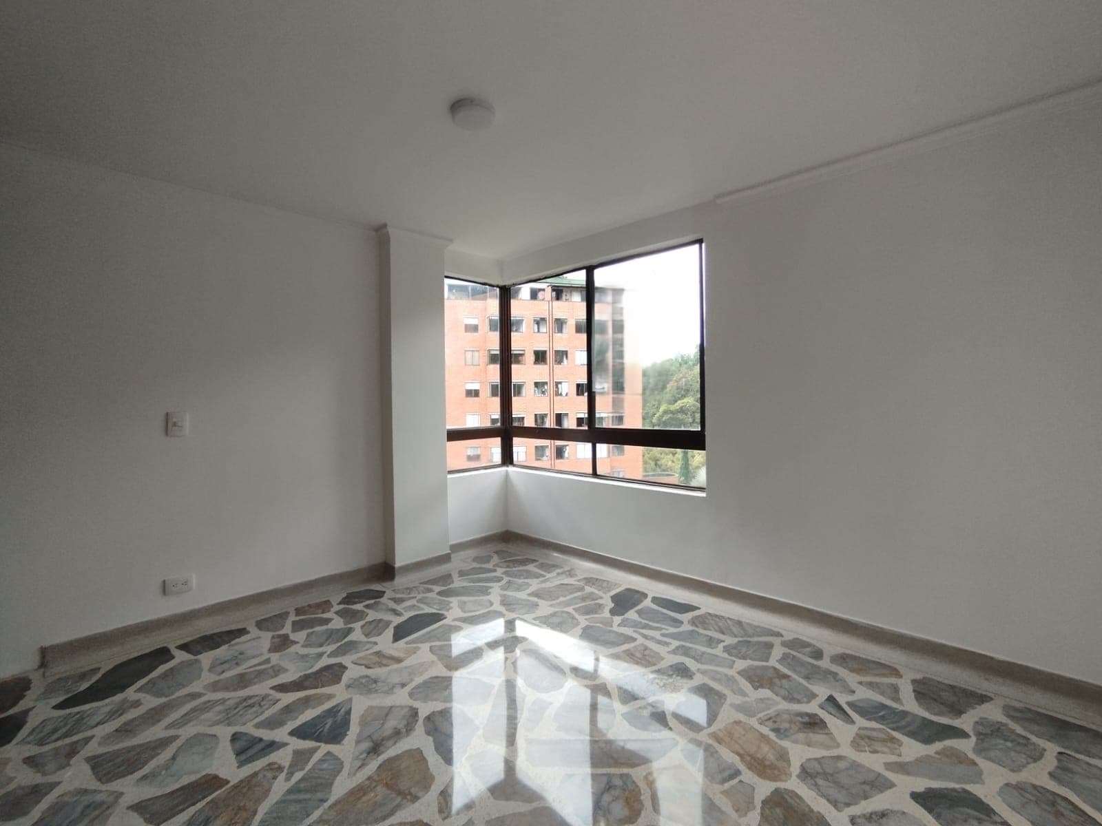 Apartamento en arriendo en Las Lomas, El Poblado, Medellín — foto 5 de 20