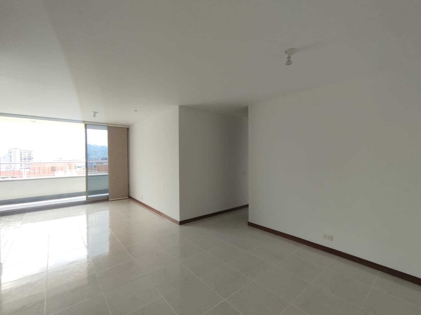 Apartamento en arriendo en Santa María De Los Ángeles, El Poblado, Medellín — foto 3 de 20
