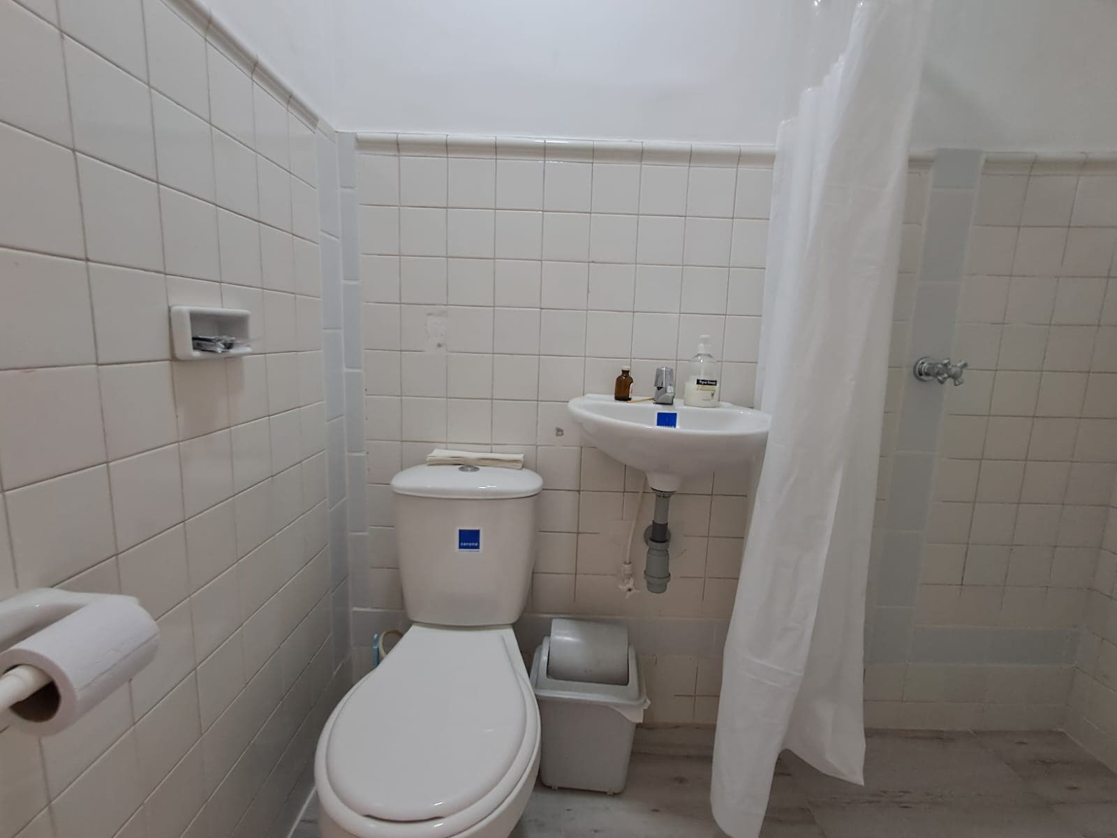 Casa Comercial en arriendo en El Nogal Los Almendros, Belen, Medellín — foto 2 de 20