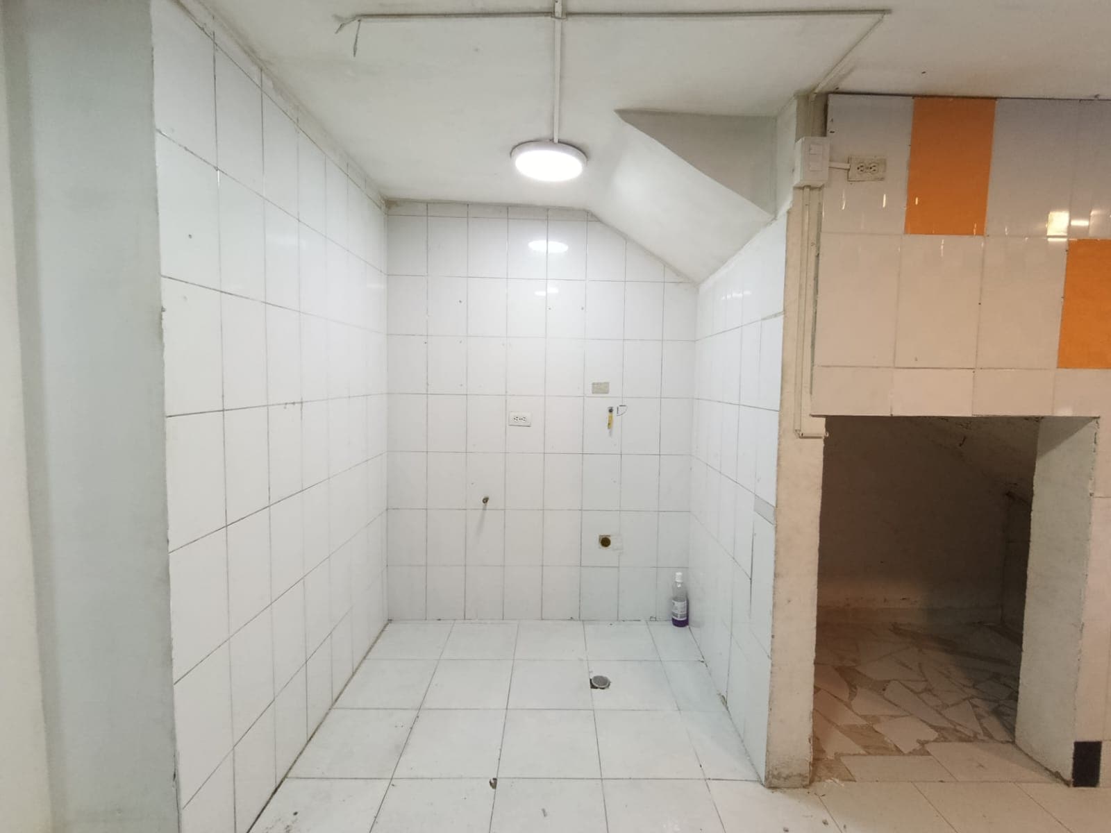 Local en arriendo en La Castellana, Laureles, Medellín — foto 4 de 10