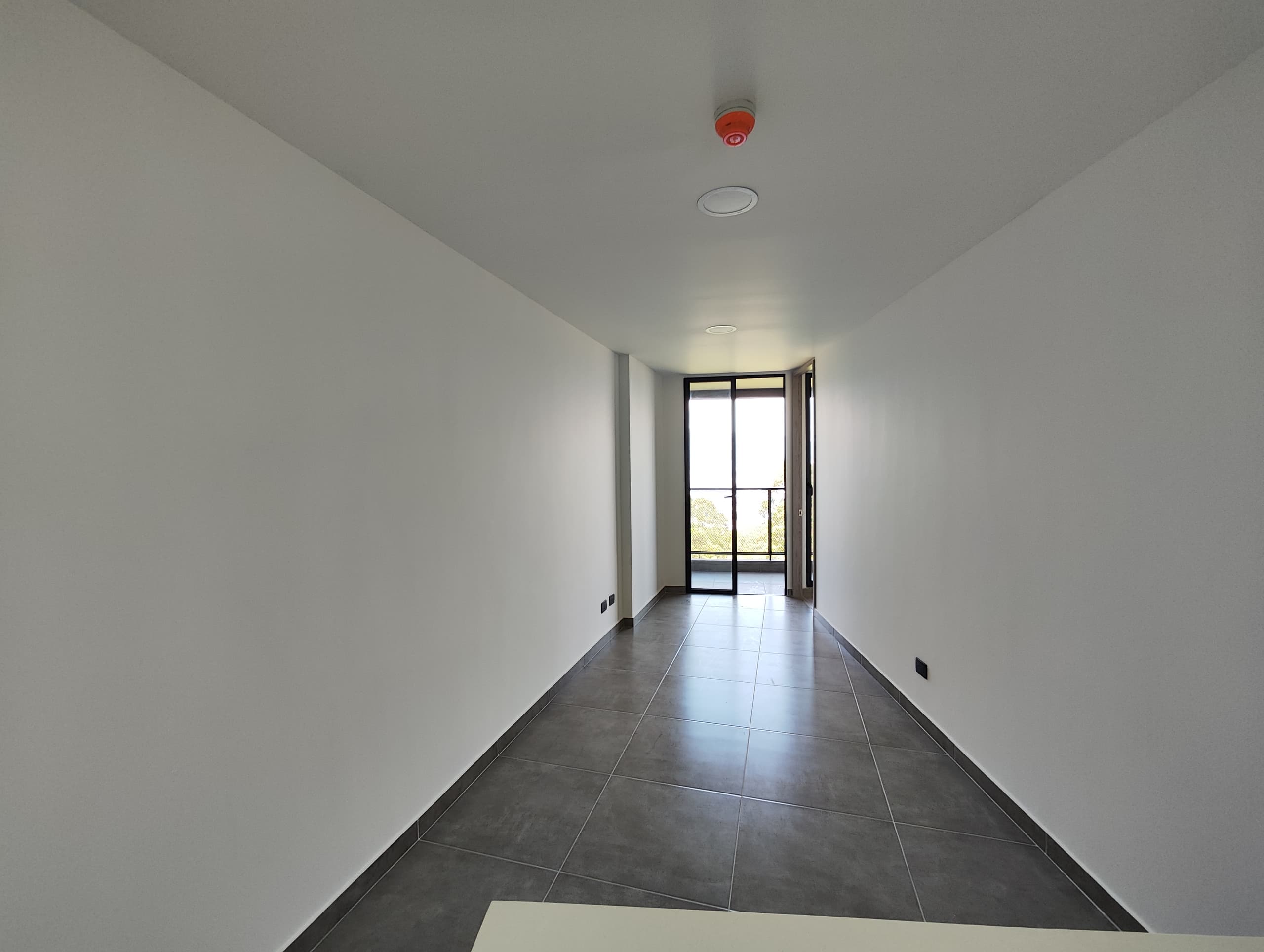 Apartaestudio en arriendo en Loma Del Escobero, Envigado — foto 3 de 12