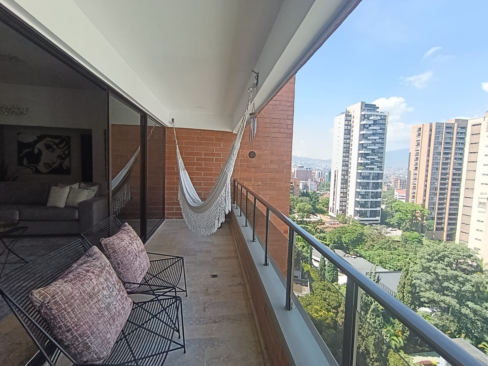 Apartamento en arriendo en Castropol, El Poblado, Medellín — foto 4 de 20