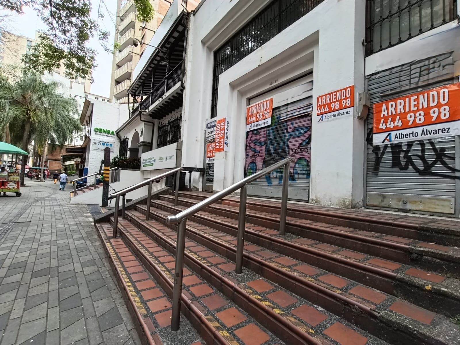 Local en arriendo en La Candelaria, Centro, Medellín — foto 1 de 20