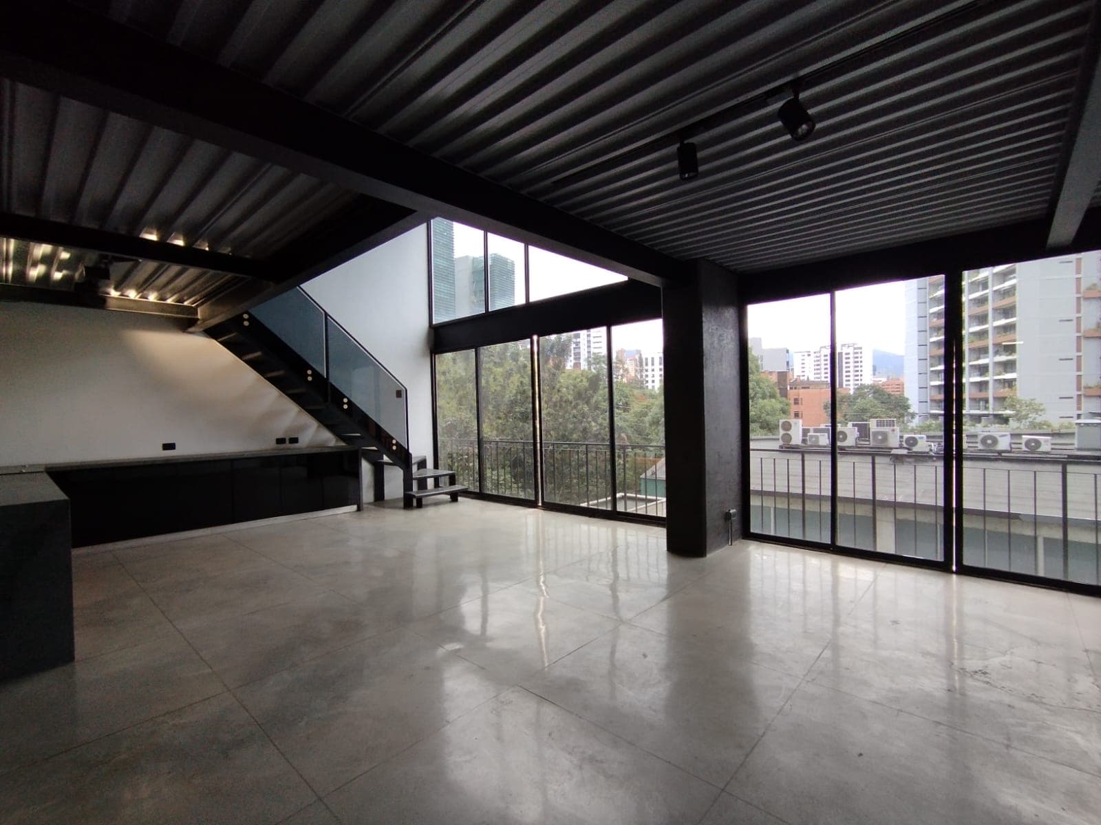 Apartamento en arriendo en Astorga, El Poblado, Medellín — foto 1 de 11