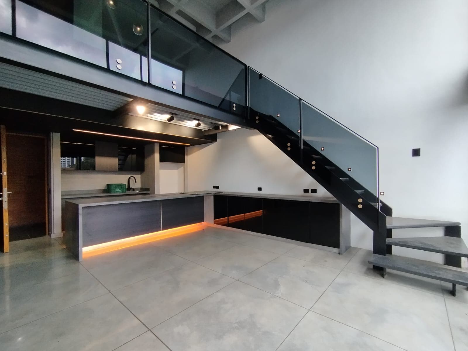 Apartamento en arriendo en Astorga, El Poblado, Medellín — foto 3 de 11