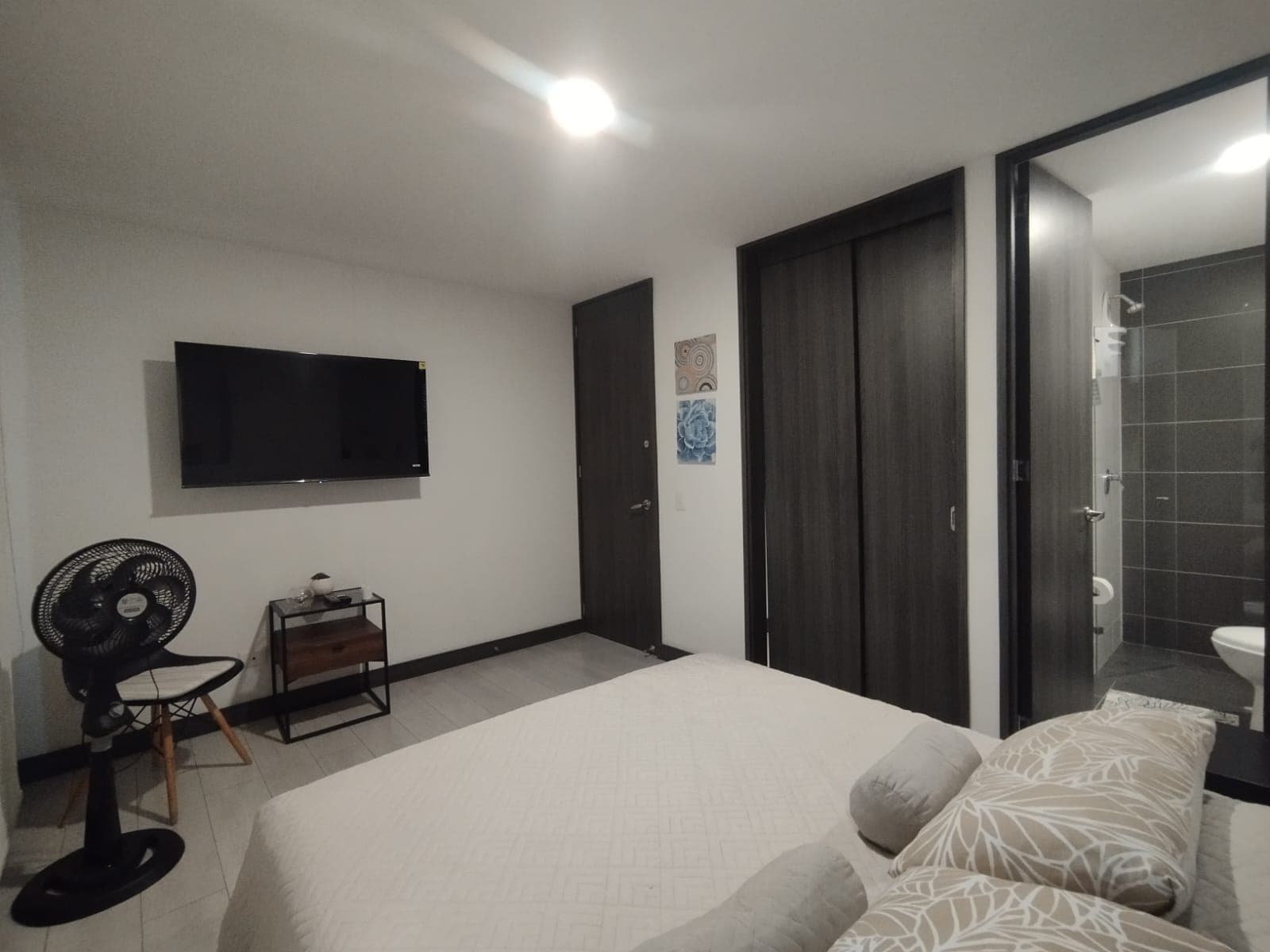 Apartamento en arriendo en Ciudad Del Rio, El Poblado, Medellín — foto 2 de 19