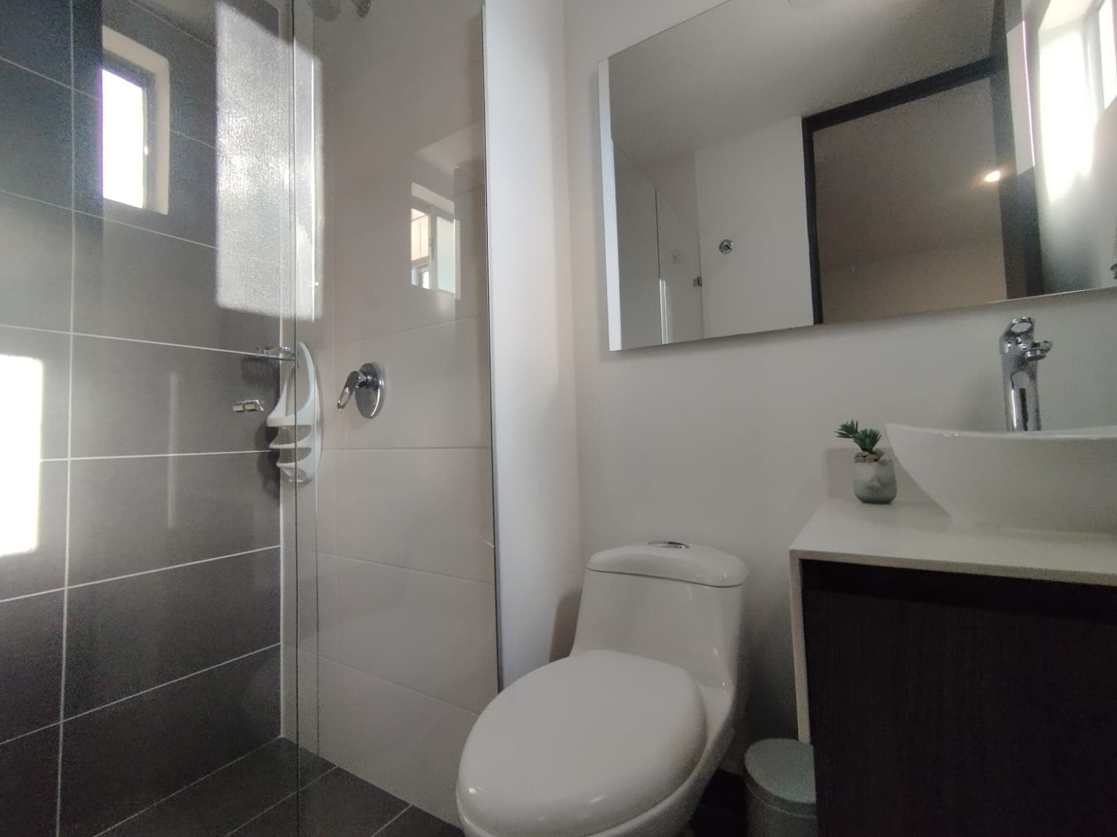 Apartamento en arriendo en Ciudad Del Rio, El Poblado, Medellín — foto 4 de 19