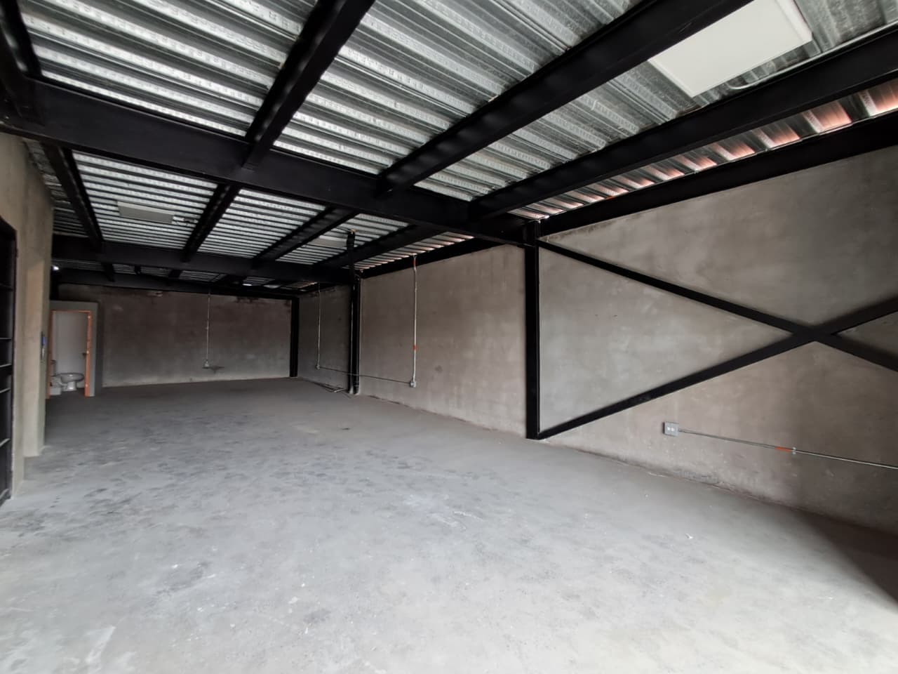 Local en arriendo en Buenos Aires, Centro, Medellín — foto 2 de 19