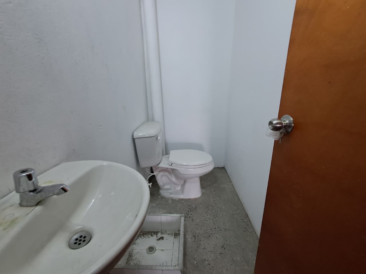 Local en arriendo en Buenos Aires, Centro, Medellín — foto 5 de 19