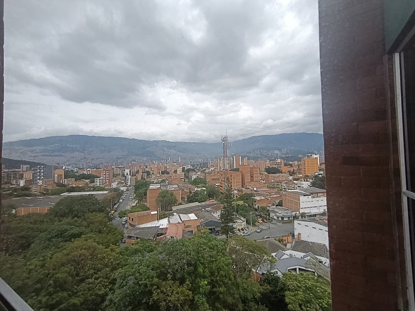 Consultorio en arriendo en El Velódromo, Laureles, Medellín — foto 4 de 15