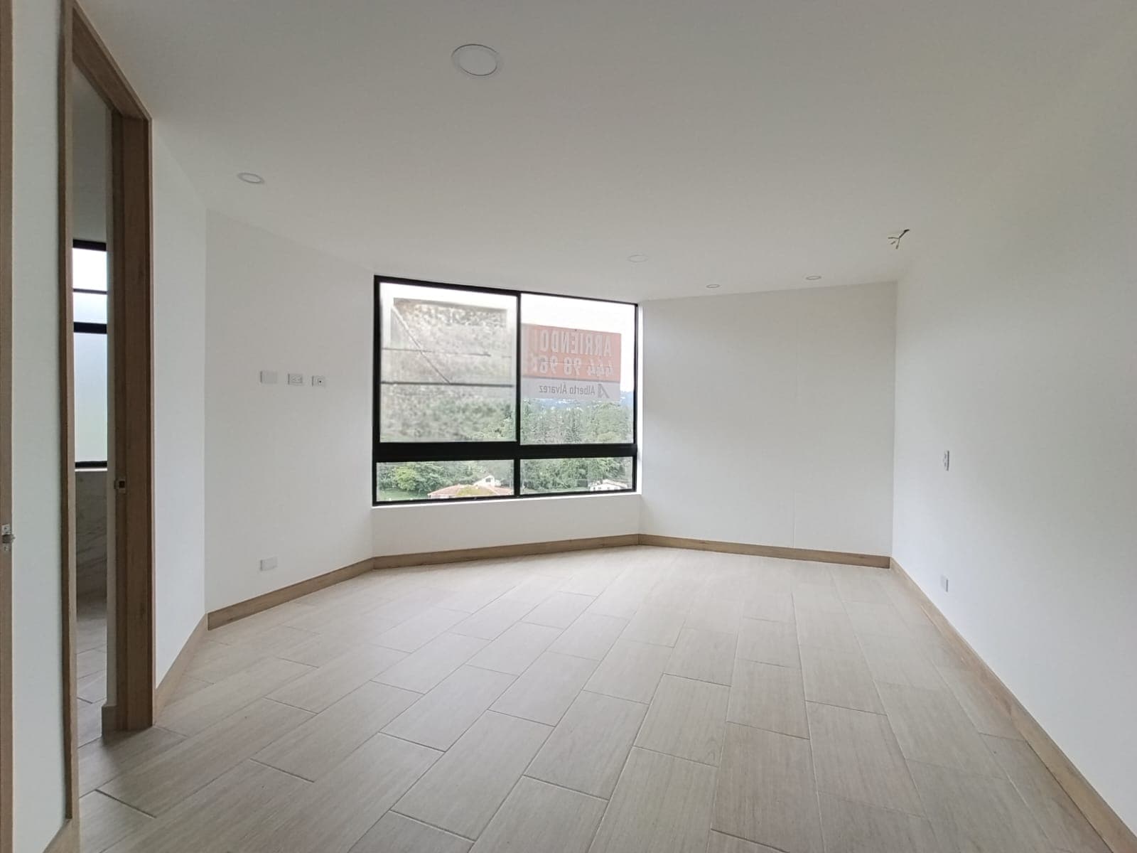 Apartamento en arriendo en Retiro — foto 2 de 12