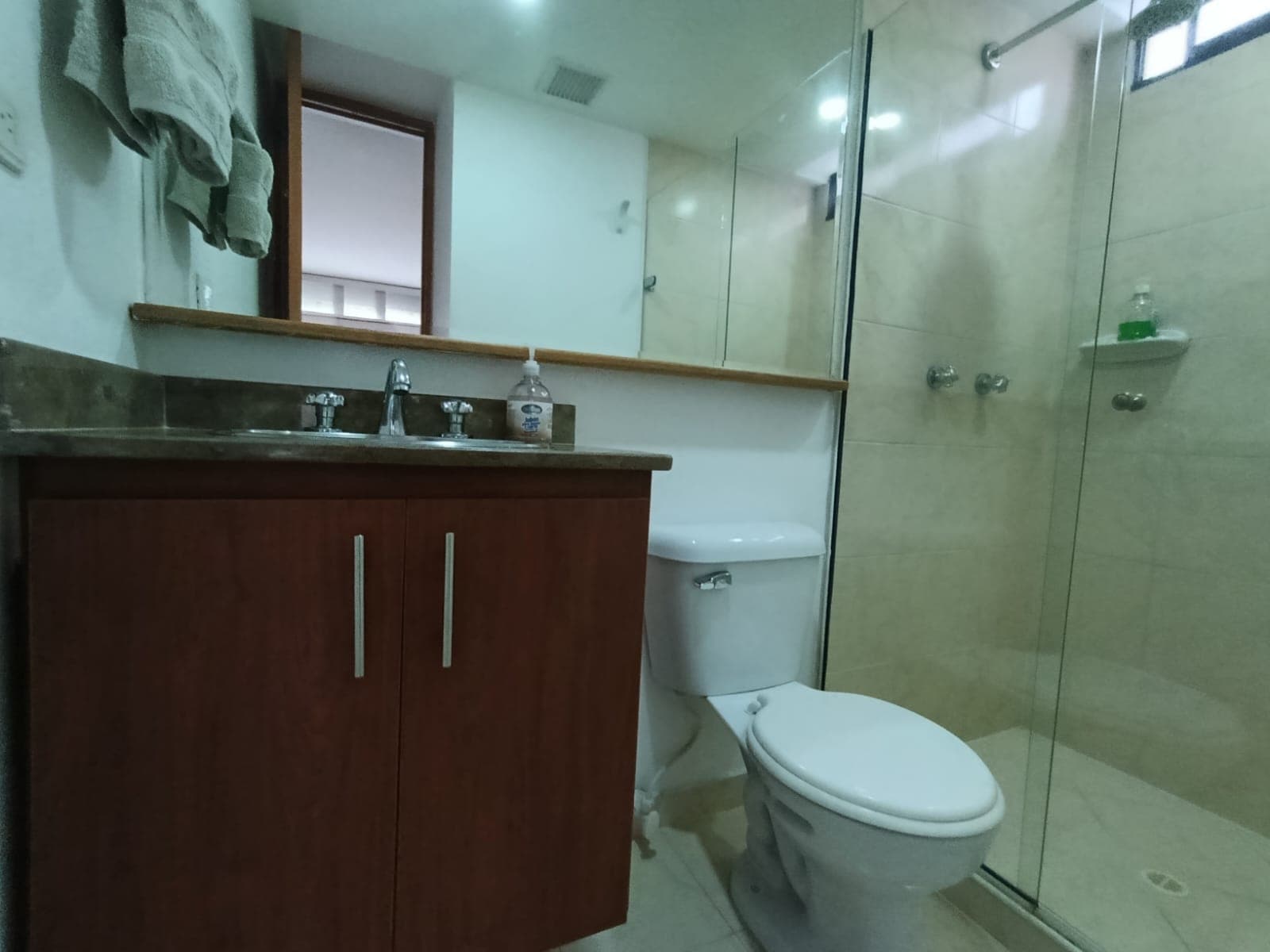 Apartamento en arriendo en Conquistadores, Laureles, Medellín — foto 2 de 16