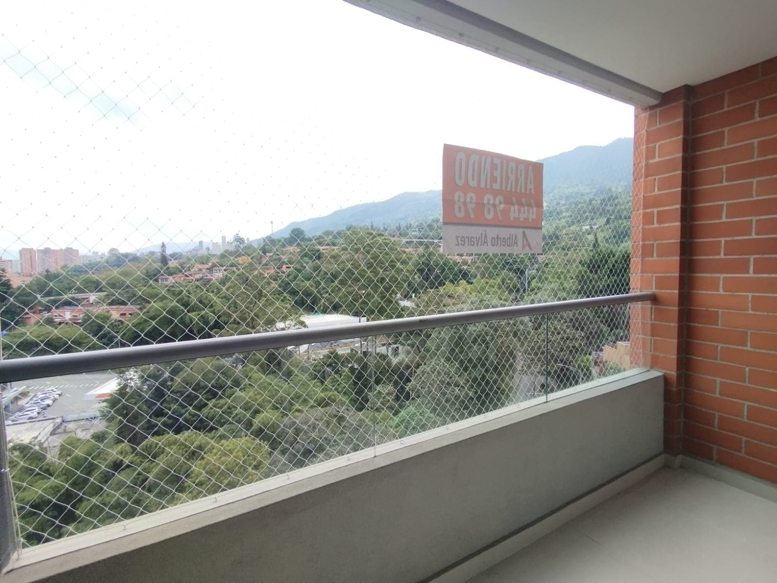 Apartamento en arriendo en Loma Del Escobero, Envigado — foto 1 de 13