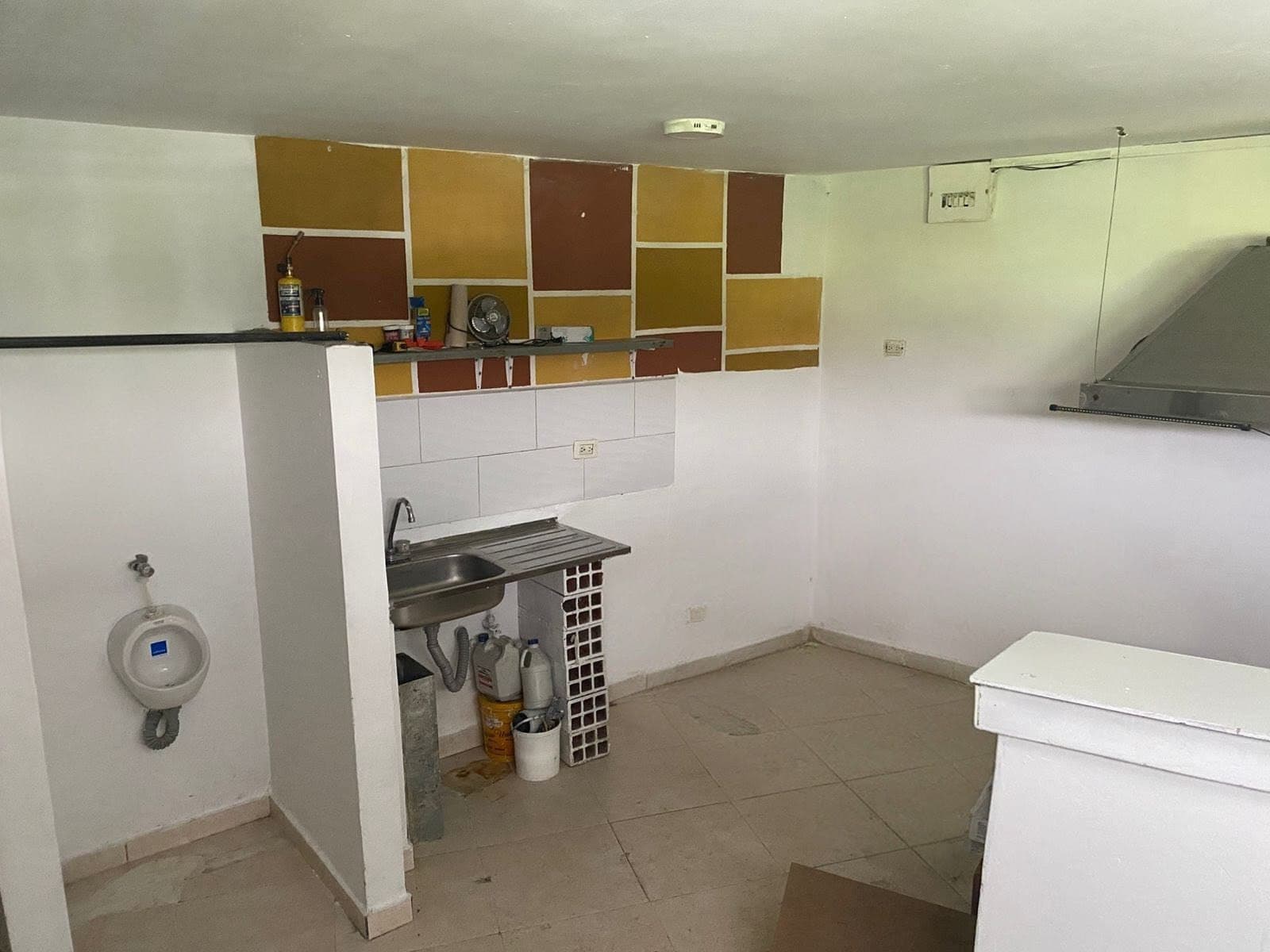 Local en arriendo en La Doctora, Sabaneta — foto 5 de 8