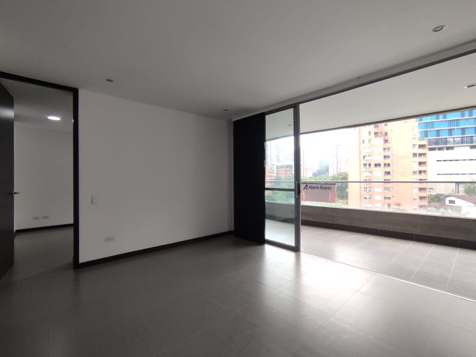 Apartamento en arriendo en Las Lomas, El Poblado, Medellín — foto 3 de 20