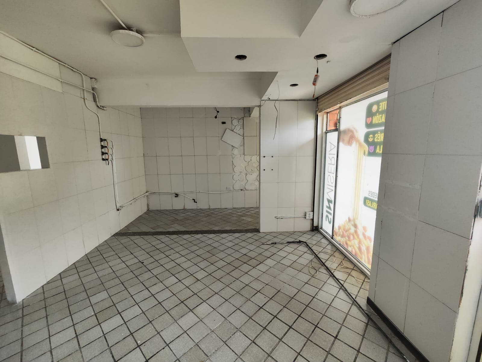 Local en arriendo en Calasanz, La America, Medellín — foto 4 de 13